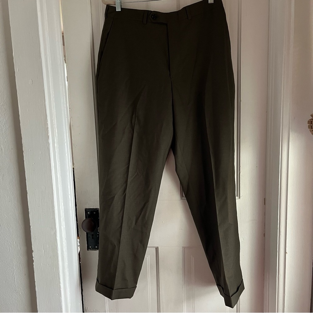 Men's Traditional Fit Wool Dress Pants dark olive green size 35